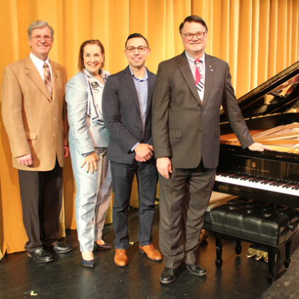 https://www.steinway.com/news/steinway-chronicle/k-12/seguin’s-big-steinway-d-ream-fulfilled