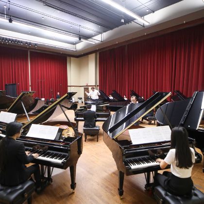 https://www.steinway.com/news/articles/florida-state-university-elevates-music-experience-17-new-steinways