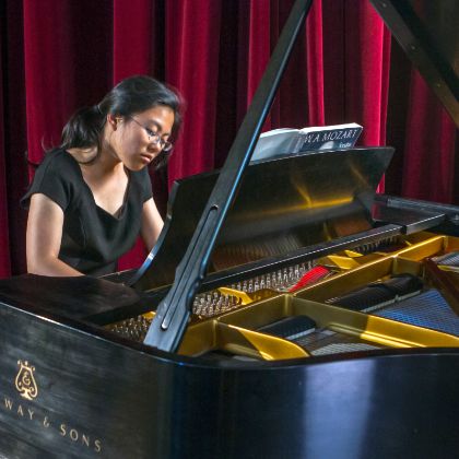 https://www.steinway.com/news/steinway-chronicle/k-12/heavens-open-for-all-steinway-gould-academy-s-global-piano-festival