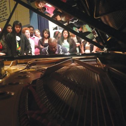 https://www.steinway.com/news/steinway-chronicle/k-12/fine-arts-flourish-in-fort-worth-with-record-purchase-of-boston-pianos